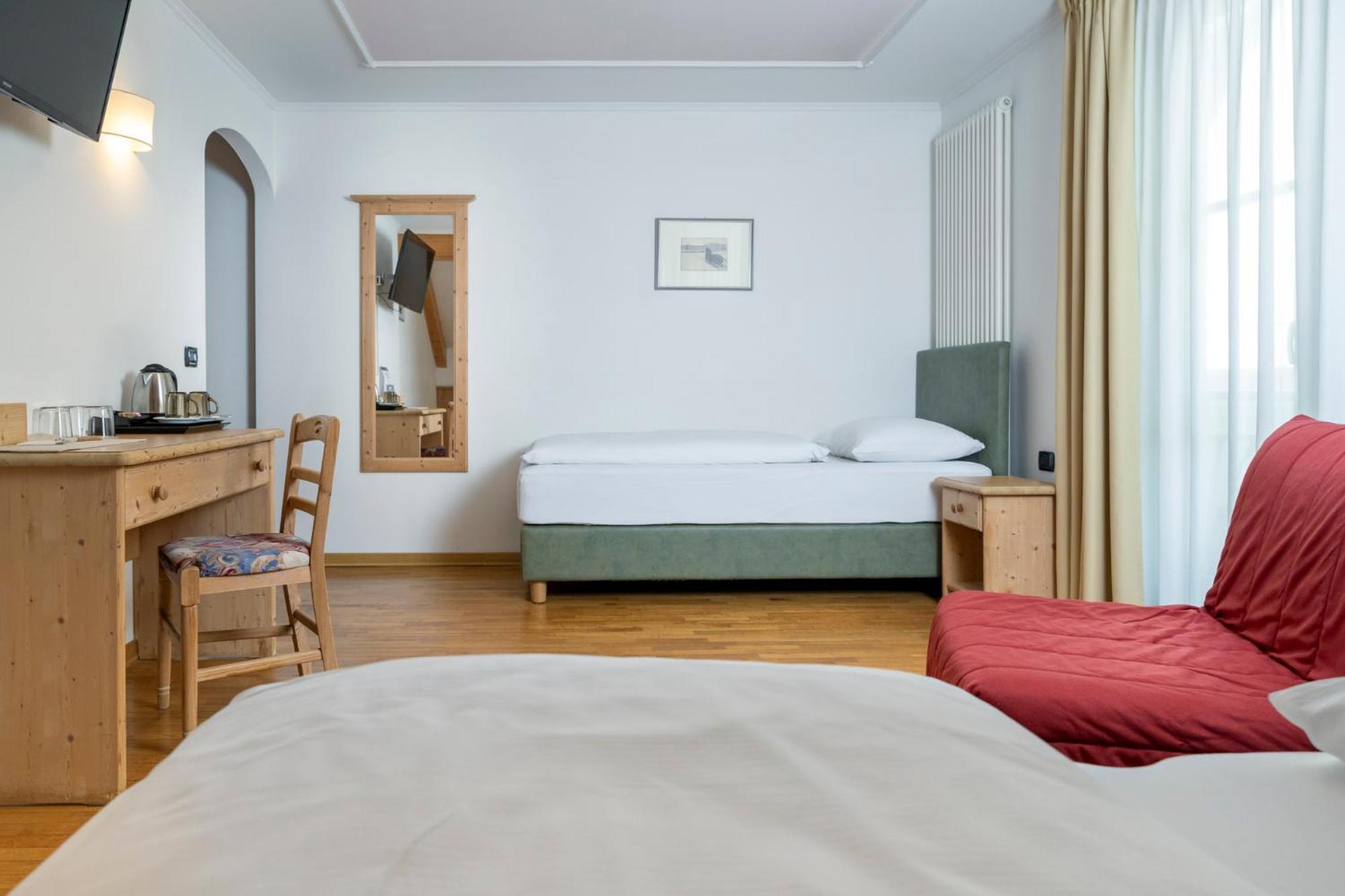 Hotel Erica Тезеро Экстерьер фото